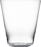 Zalto W1 vandglas med minimalistisk og elegant design, fremstillet af mundblæst blyfrit krystalglas. Glasset har en slank og let konisk form, der fremhæver friskheden og smagen af vand, juice og andre drikke. Perfekt til både hverdagsbrug og festlige lejligheder.