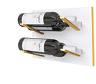 STACT Pro L-type vinreol i hvid og guld med label ud design, der fremviser flaskernes etiketter tydeligt. Perfekt til præsentation og sikker opbevaring af dine vinflasker.